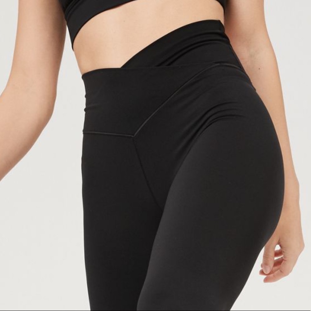 Aerie offline high waisted crossover legging
